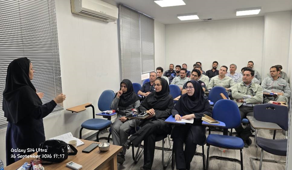 تبیین برنامه پزشکی خانواده و نظام ارجاع در شرکت فولاد خراسان رضوی