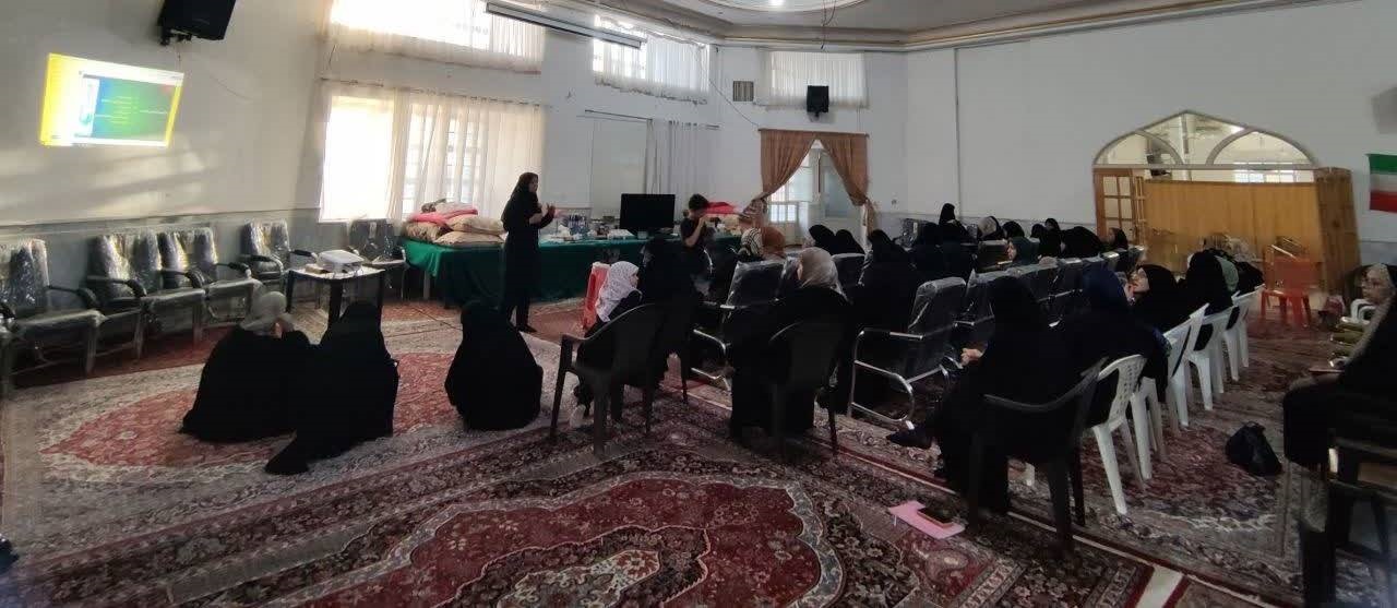 برگزاری کارگاه آموزشی سبک زندگی سالم با رویکرد طب ایرانی ویژه مادران نسل آلفا در نیشابور